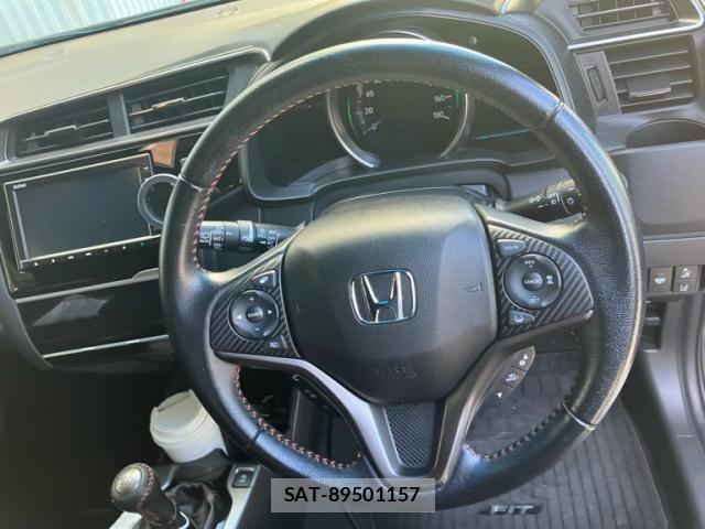 Honda FIT 2019-03 7218556-14