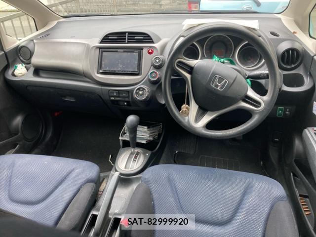Honda FIT 2011-07 7218545-12
