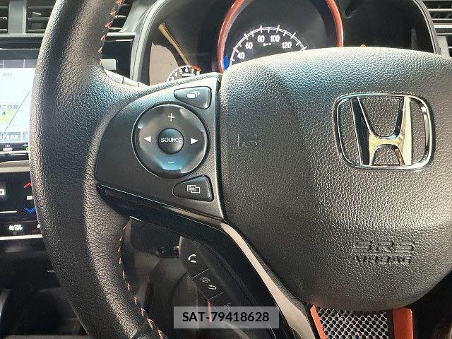 Honda FIT 2019-06 7218560-15
