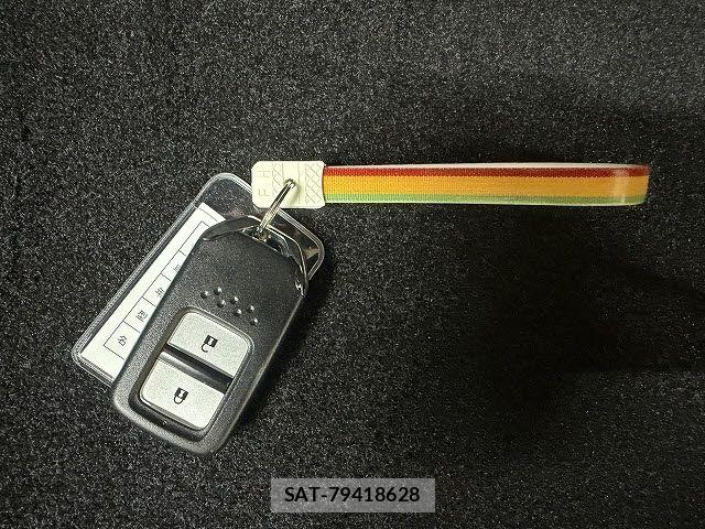 Honda FIT 2019-06 7218560-17