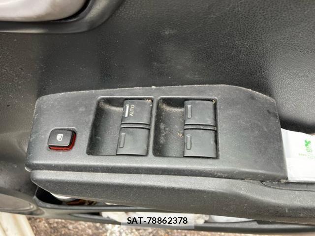 Honda FIT 2008-02 7218526-13