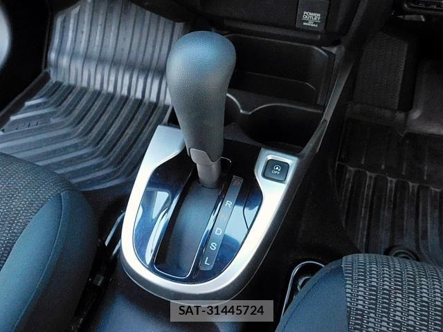 Honda FIT 2016-07 7218553-14