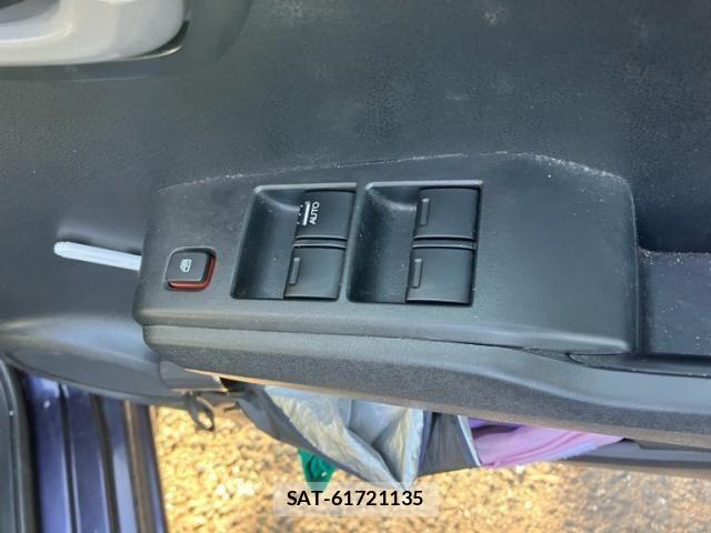 Honda FIT 2010-05 7218535-16