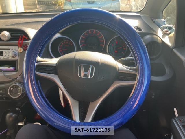 Honda FIT 2010-05 7218535-17