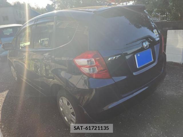 Honda FIT 2010-05 7218535-1