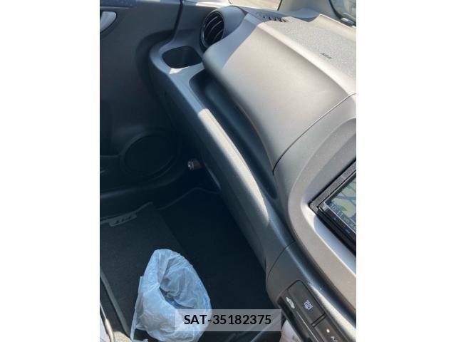 Honda FIT 2008-07 7218525-16