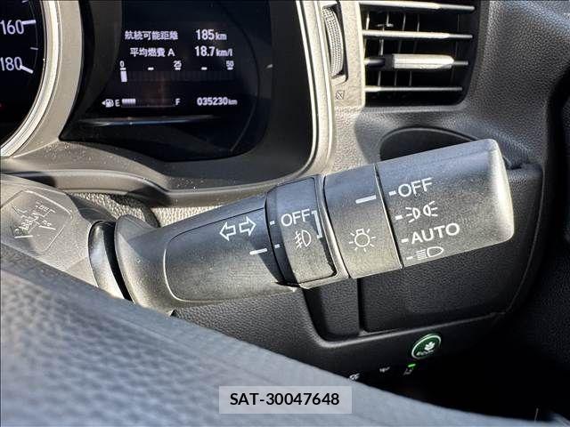 Honda FIT 2018-09 7218555-27