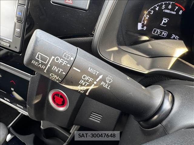 Honda FIT 2018-09 7218555-28