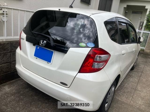 Honda FIT 2008-02 7218523-1
