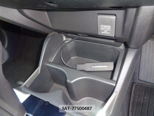 Honda FIT 2017-05 7218561-16