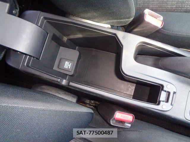 Honda FIT 2017-05 7218561-19