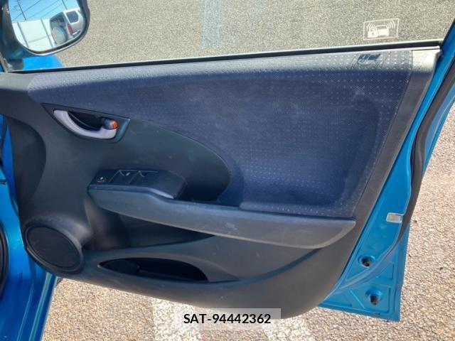 Honda FIT 2008-09 7218529-16