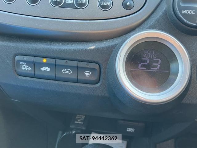 Honda FIT 2008-09 7218529-26