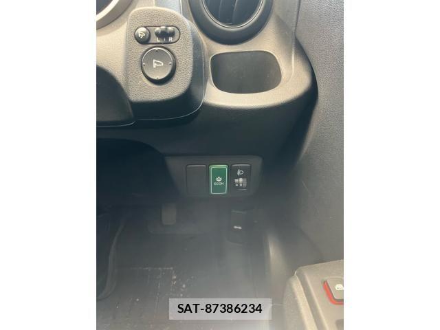 Honda FIT 2011-05 7218540-12