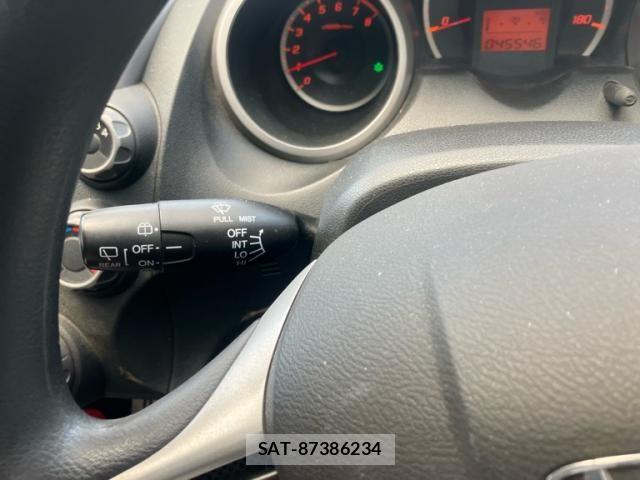 Honda FIT 2011-05 7218540-15