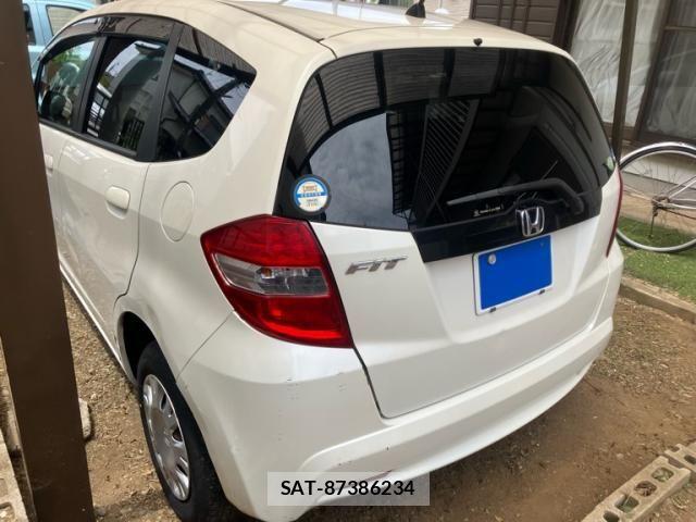 Honda FIT 2011-05 7218540-4