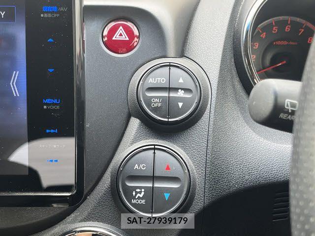 Honda FIT 2012-01 7250796-14