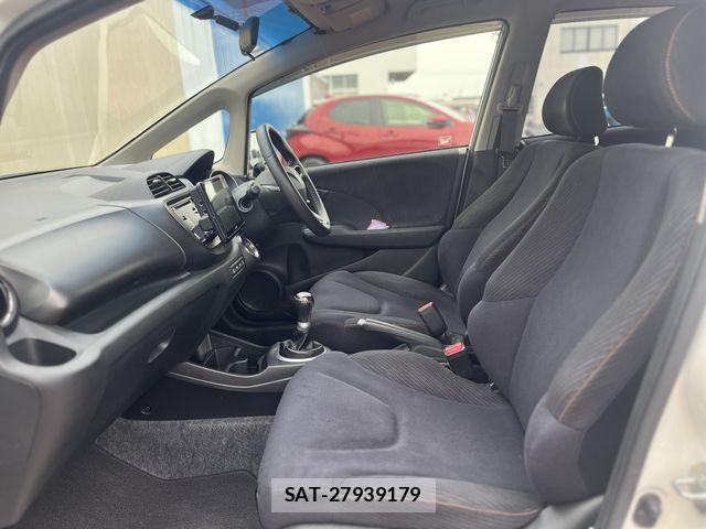 Honda FIT 2012-01 7250796-18