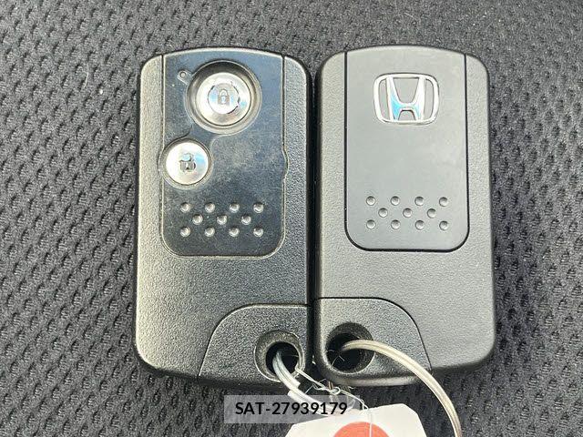 Honda FIT 2012-01 7250796-25