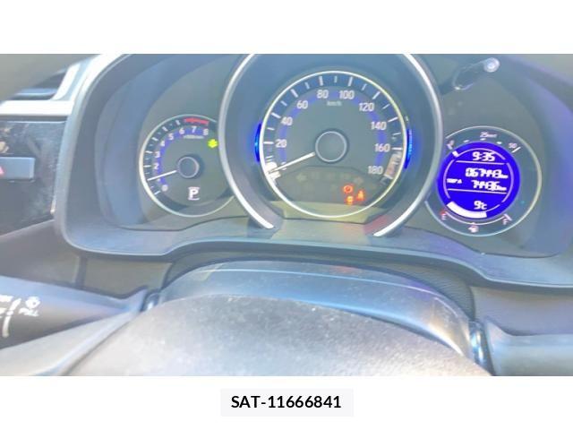 Honda FIT 2019-06 7250792-14