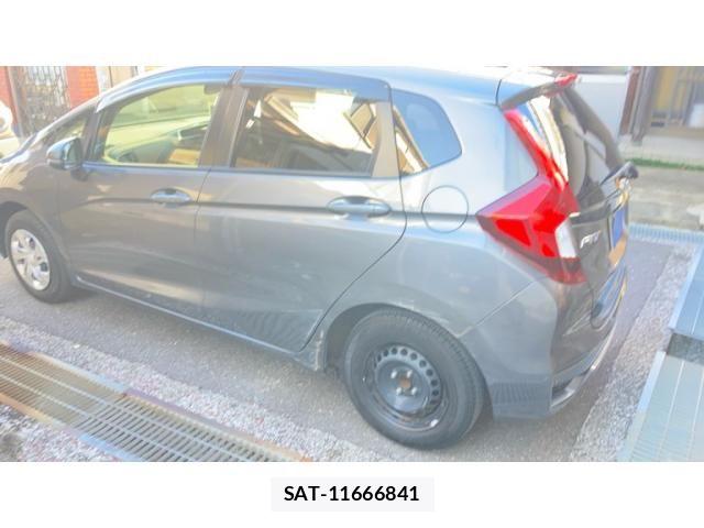 Honda FIT 2019-06 7250792-4