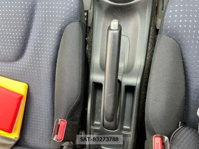 Honda FIT 2008-10 7250797-15