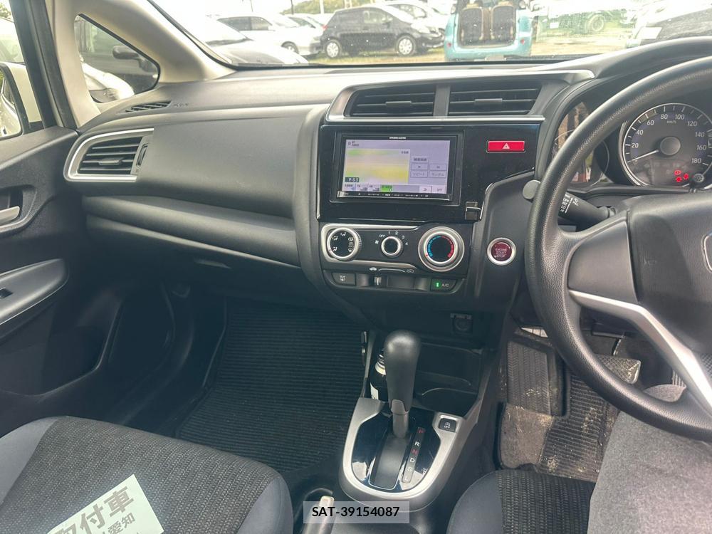 Honda FIT 2015 6267464-17