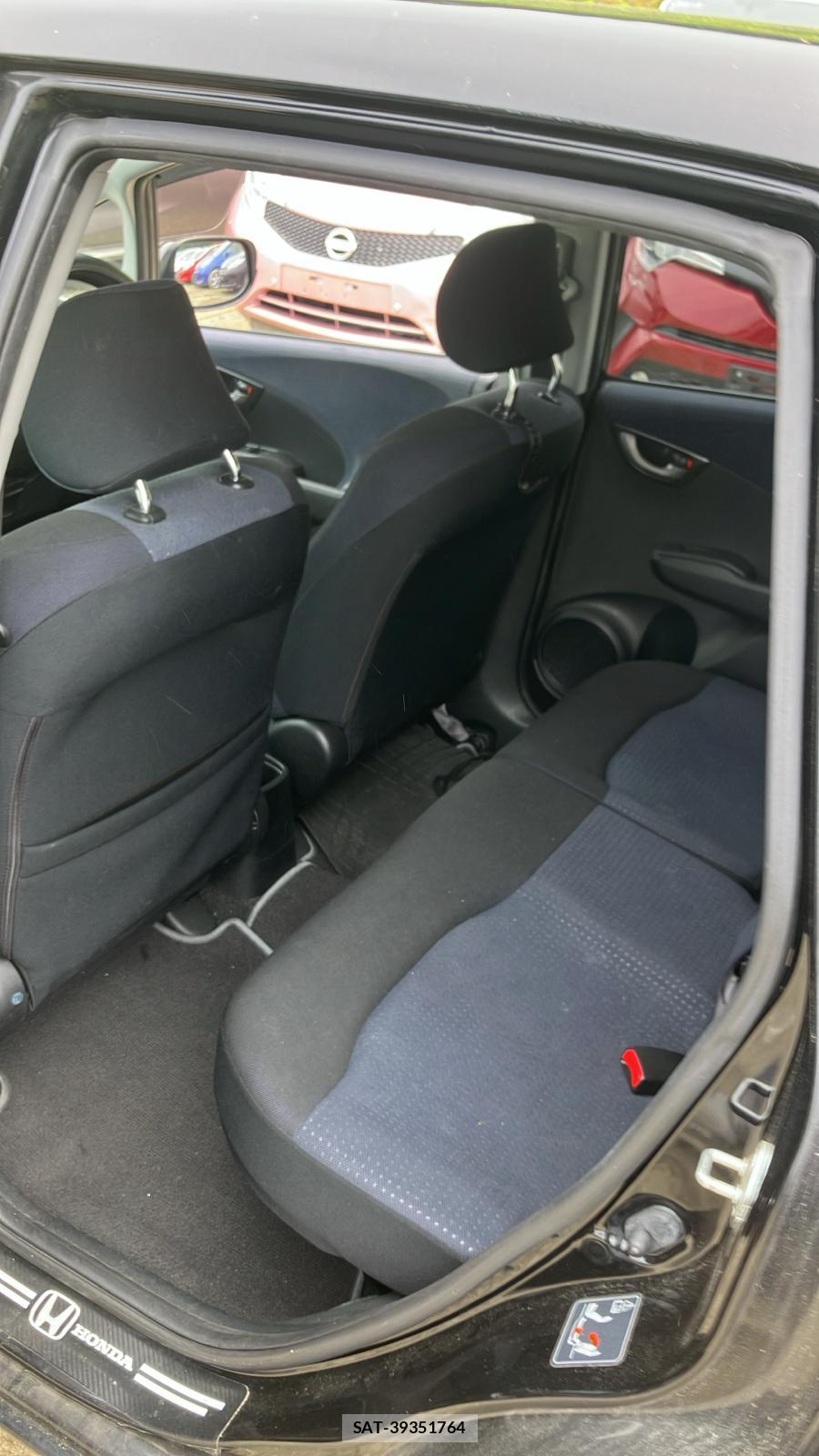 Honda FIT 2009 6833190-9