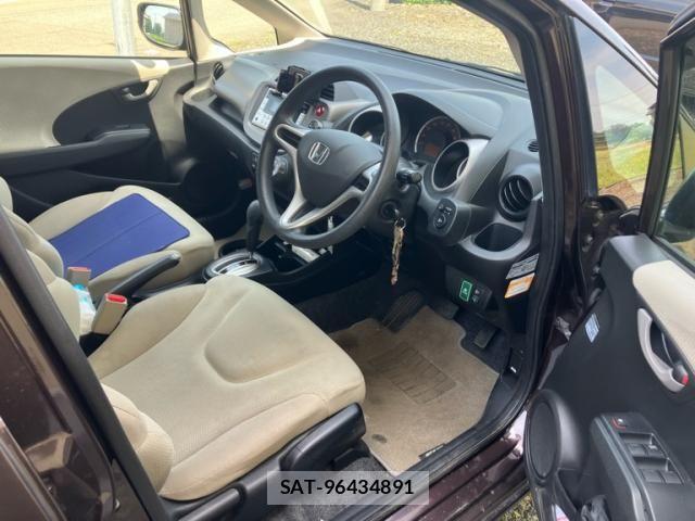 Honda FIT 2011-06 7271886-19