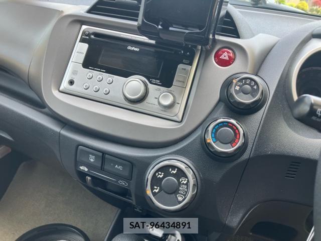 Honda FIT 2011-06 7271886-25