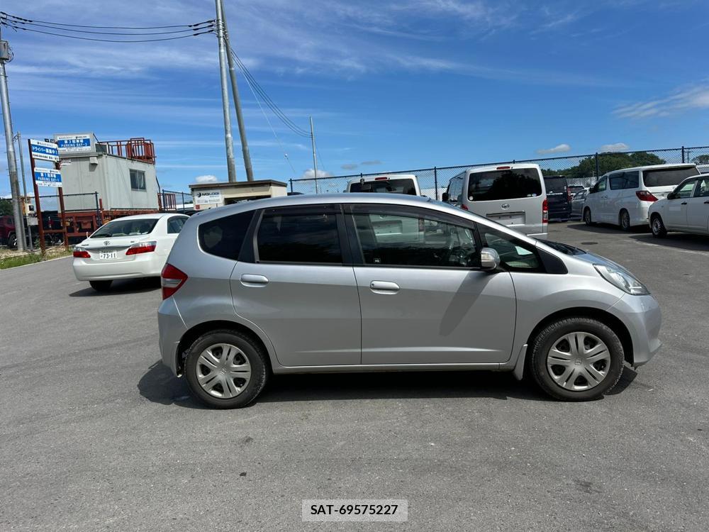 Honda FIT 2011 6801120-5