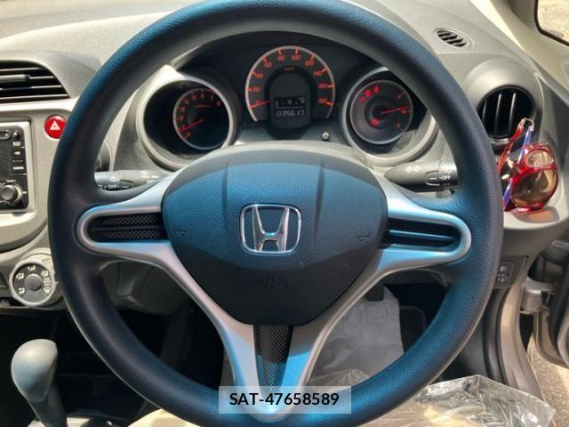 Honda FIT 2009-09 7327056-14