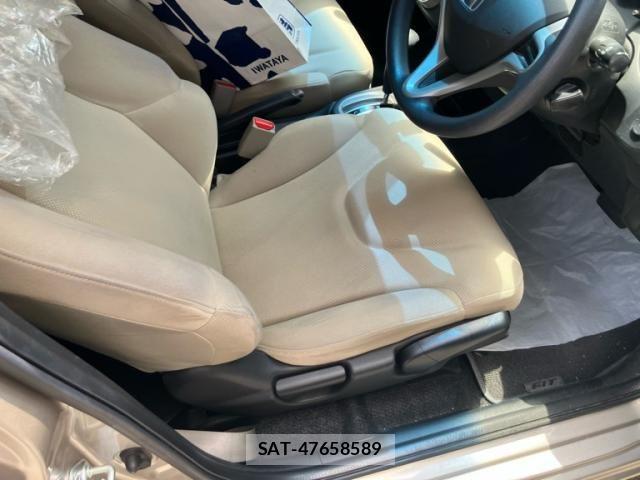 Honda FIT 2009-09 7327056-15