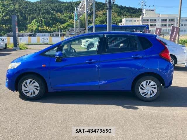 Honda FIT 2016-03 7327043-16