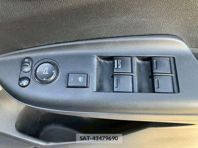 Honda FIT 2016-03 7327043-4