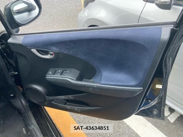 Honda FIT 2011-07 7327051-12