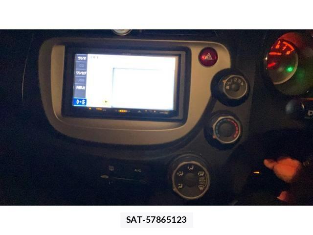 Honda FIT 2012-04 7327048-18