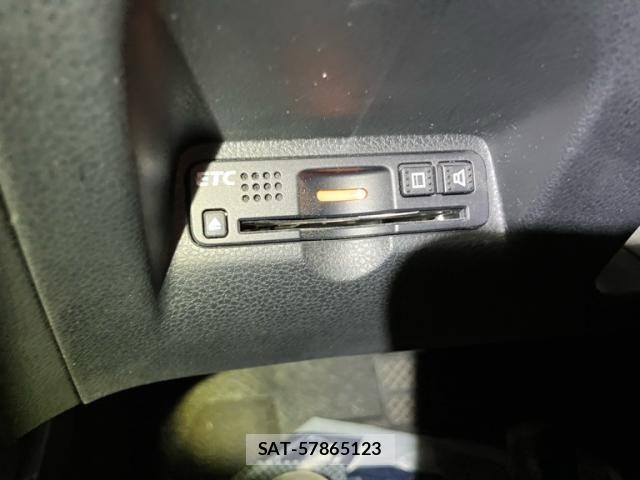 Honda FIT 2012-04 7327048-21