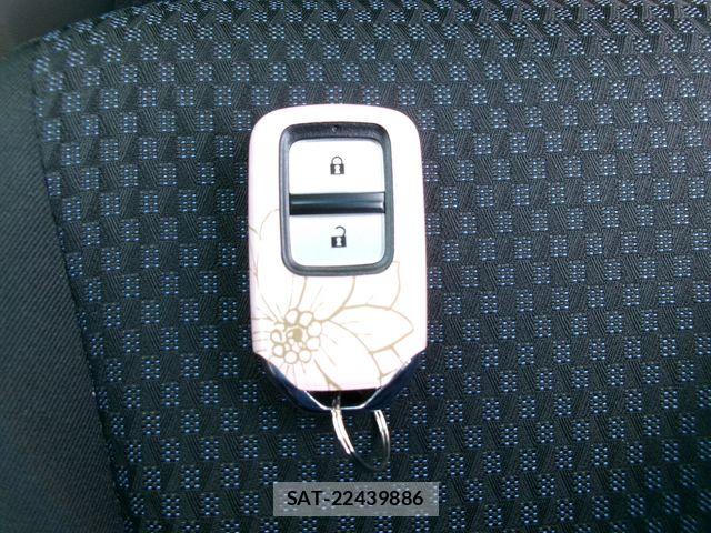 Honda FIT 2019-08 7327038-28