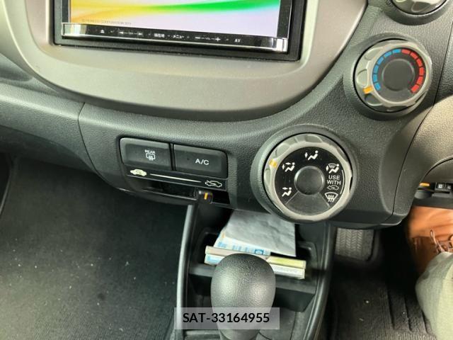 Honda FIT 2012-02 7357747-9