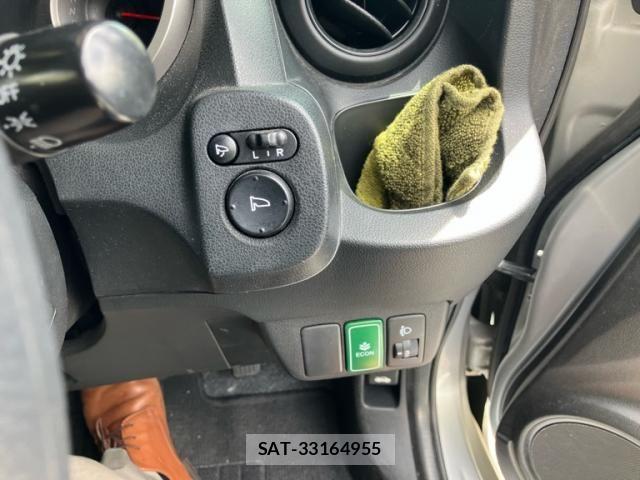 Honda FIT 2012-02 7357747-10