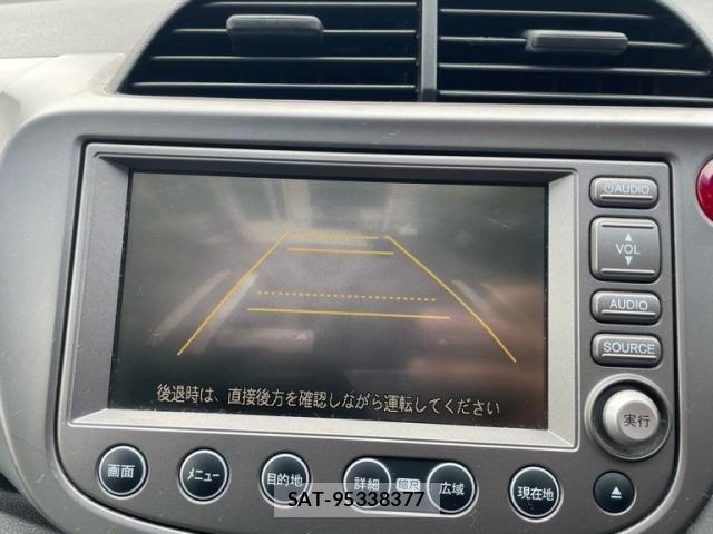 Honda FIT 2009-10 7357754-22