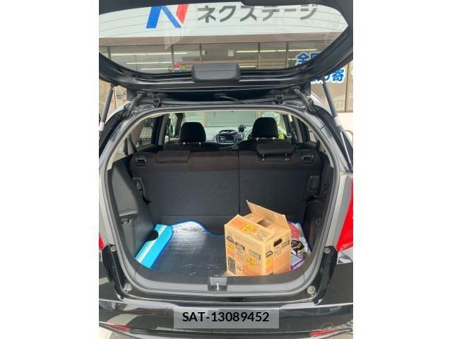 Honda FIT 2012-01 7357758-13