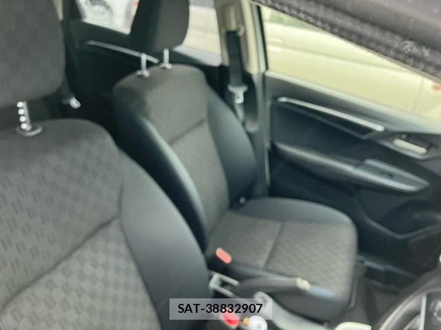Honda FIT 2014-03 7357741-10