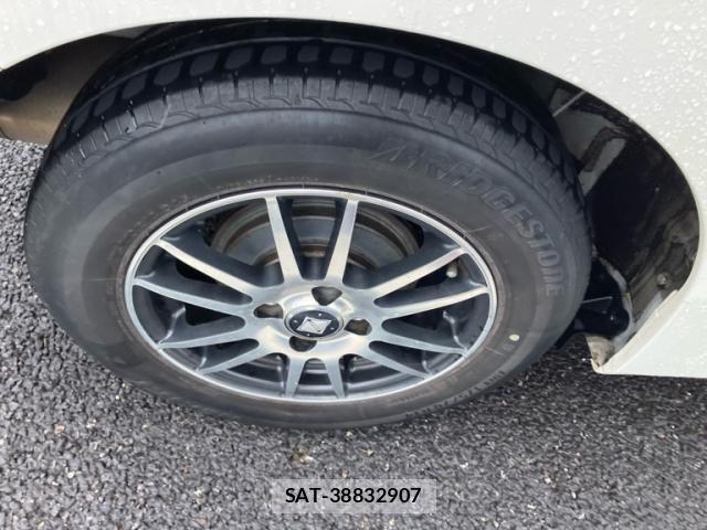 Honda FIT 2014-03 7357741-7