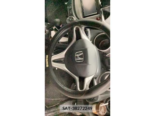 Honda FIT 2009-06 7357752-14