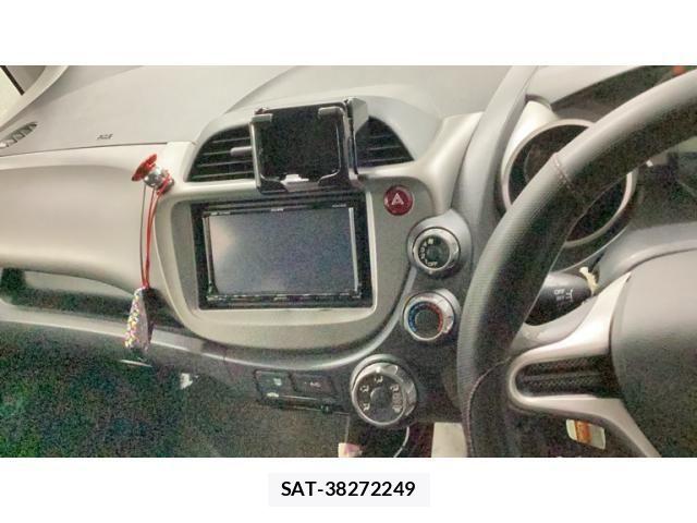 Honda FIT 2009-06 7357752-17