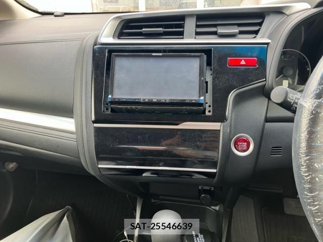 Honda FIT 2013-11 7357744-16