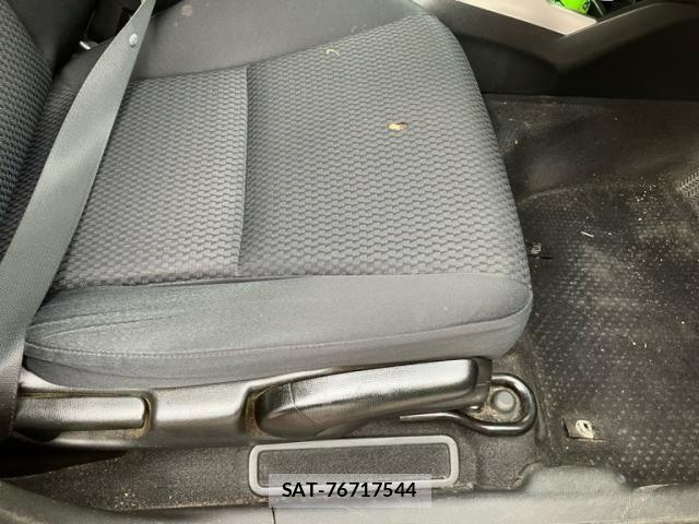 Honda FIT 2018-11 7357742-12