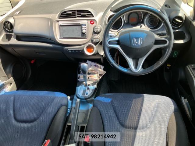 Honda FIT 2011-07 7357751-14